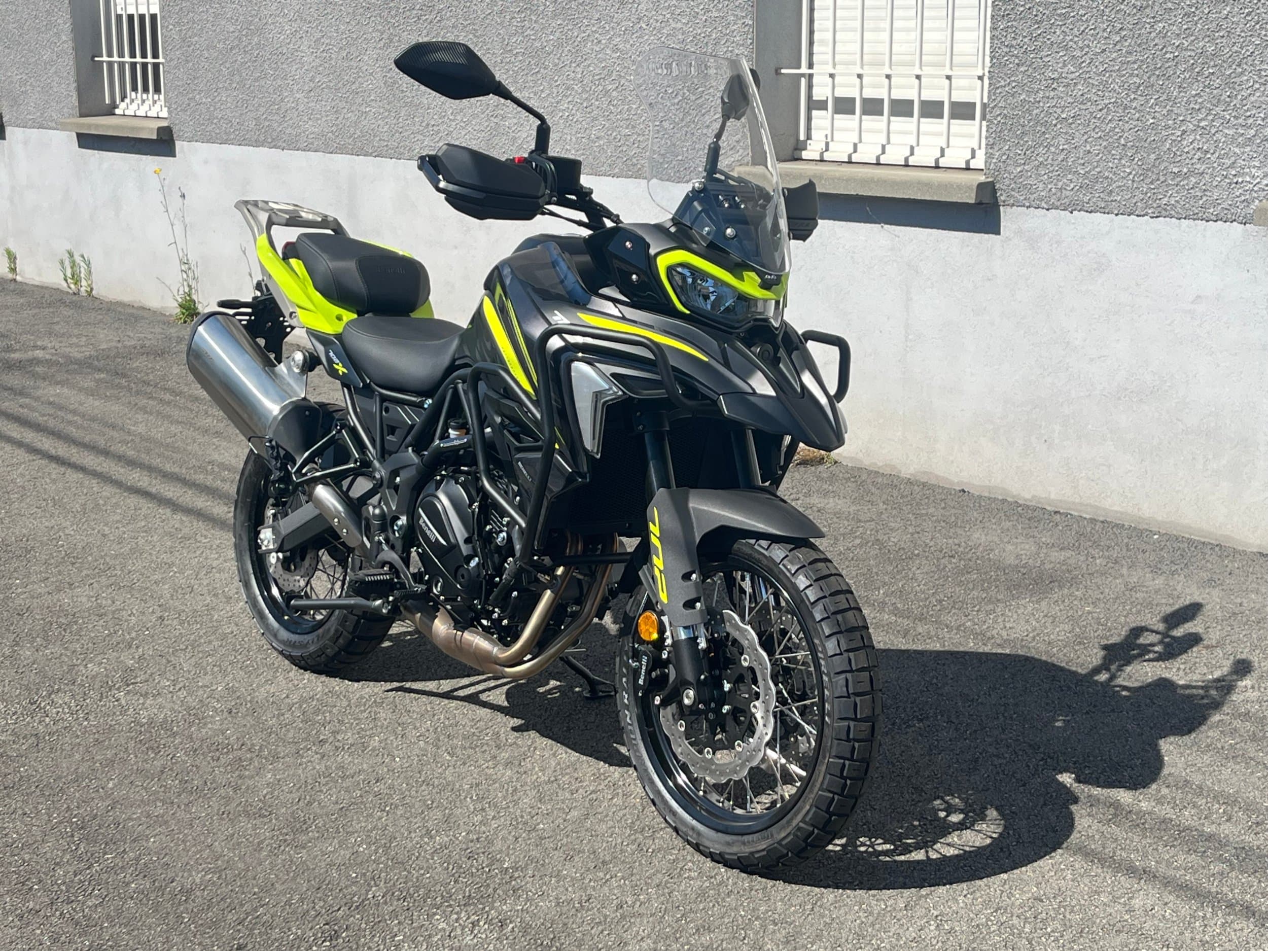 Benelli TRK 702X 2026 neuve — L'Atelier des Motards, Villefranche