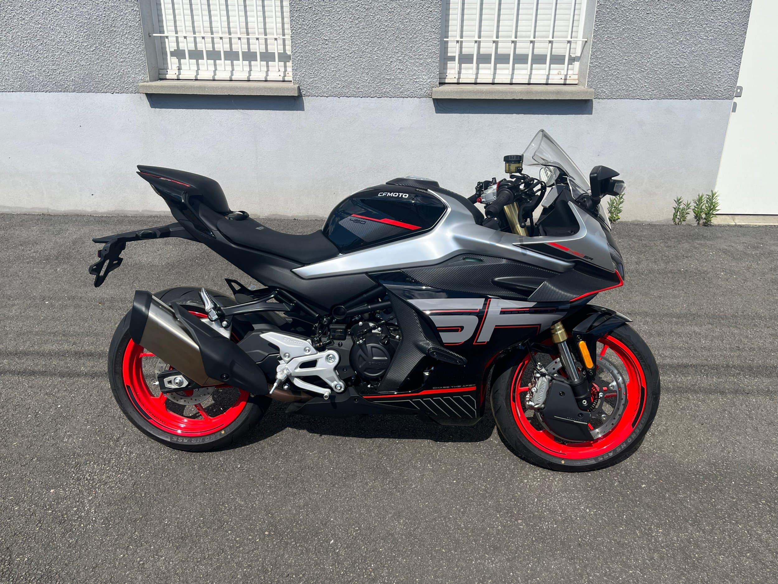 CFMOTO 450 SR 2026 neuve — L'Atelier des Motards, Villefranche-sur-Saône — vue 2