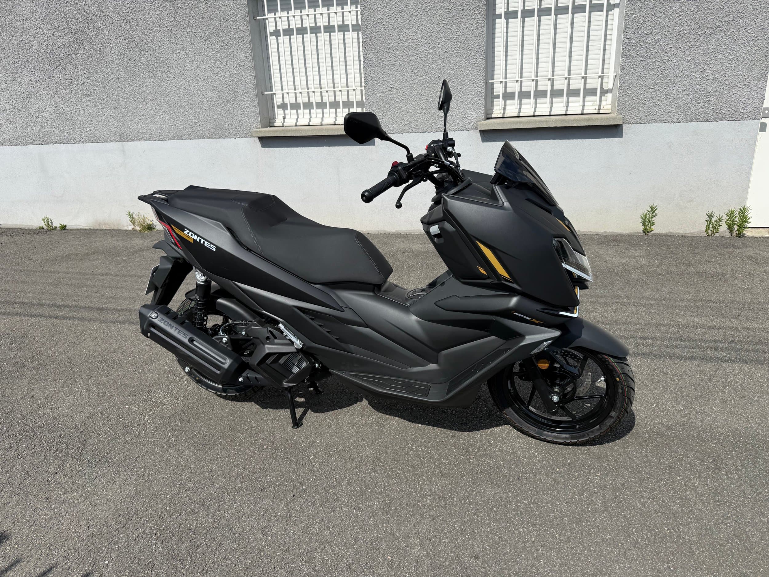 Zontes 125 X 2026 neuve — L'Atelier des Motards, Villefranche-sur-Saône — vue 2