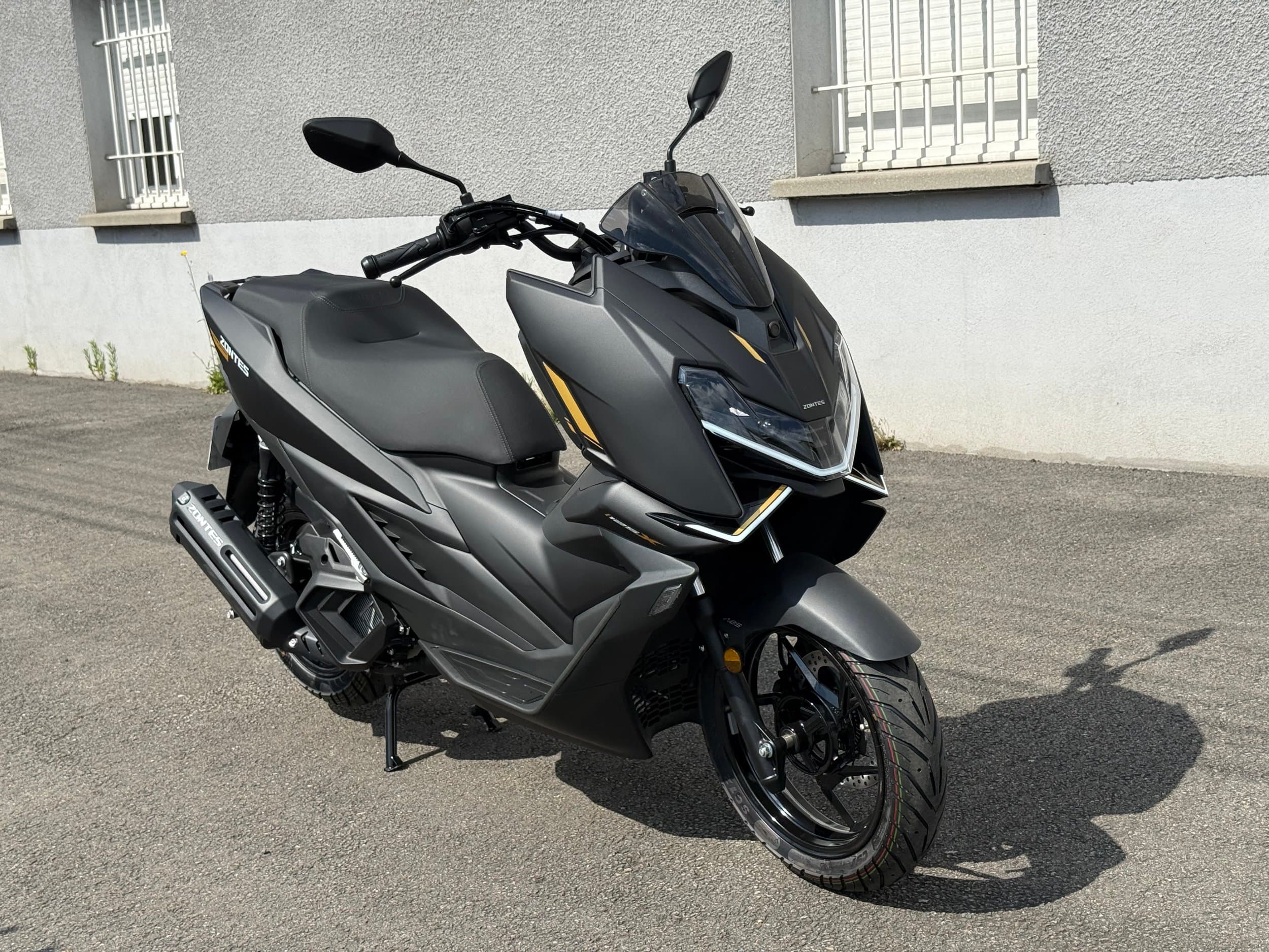 Zontes 125 X 2026 neuve — L'Atelier des Motards, Villefranche