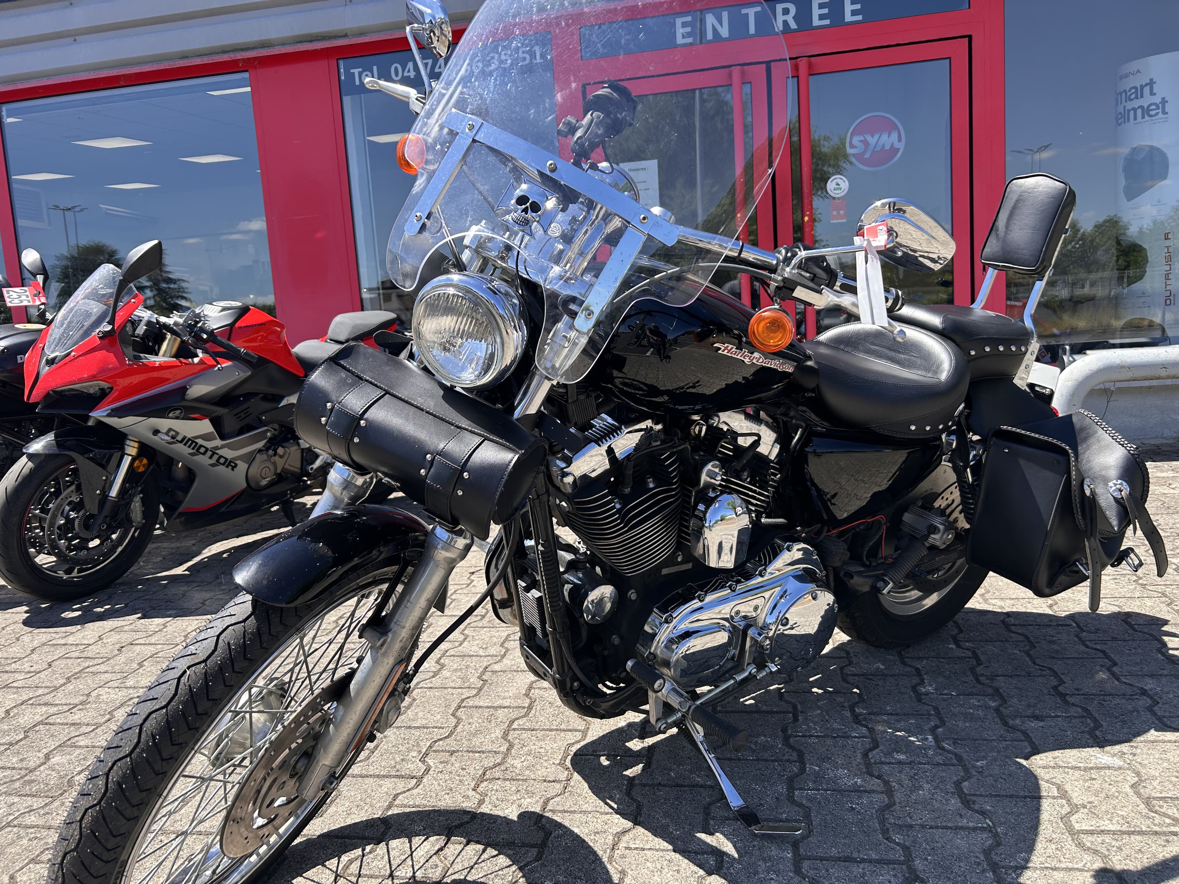 Harley-Davidson đ HARLEY DAVIDSON â XL 1200 â BON ĂTAT / GARANTIE /GPS -VALISES- FAIBLE KM 31 811 KMSđ 2026 d'occasion â L'Atelier des Motards, Belleville-en-Beaujolais â vue 2