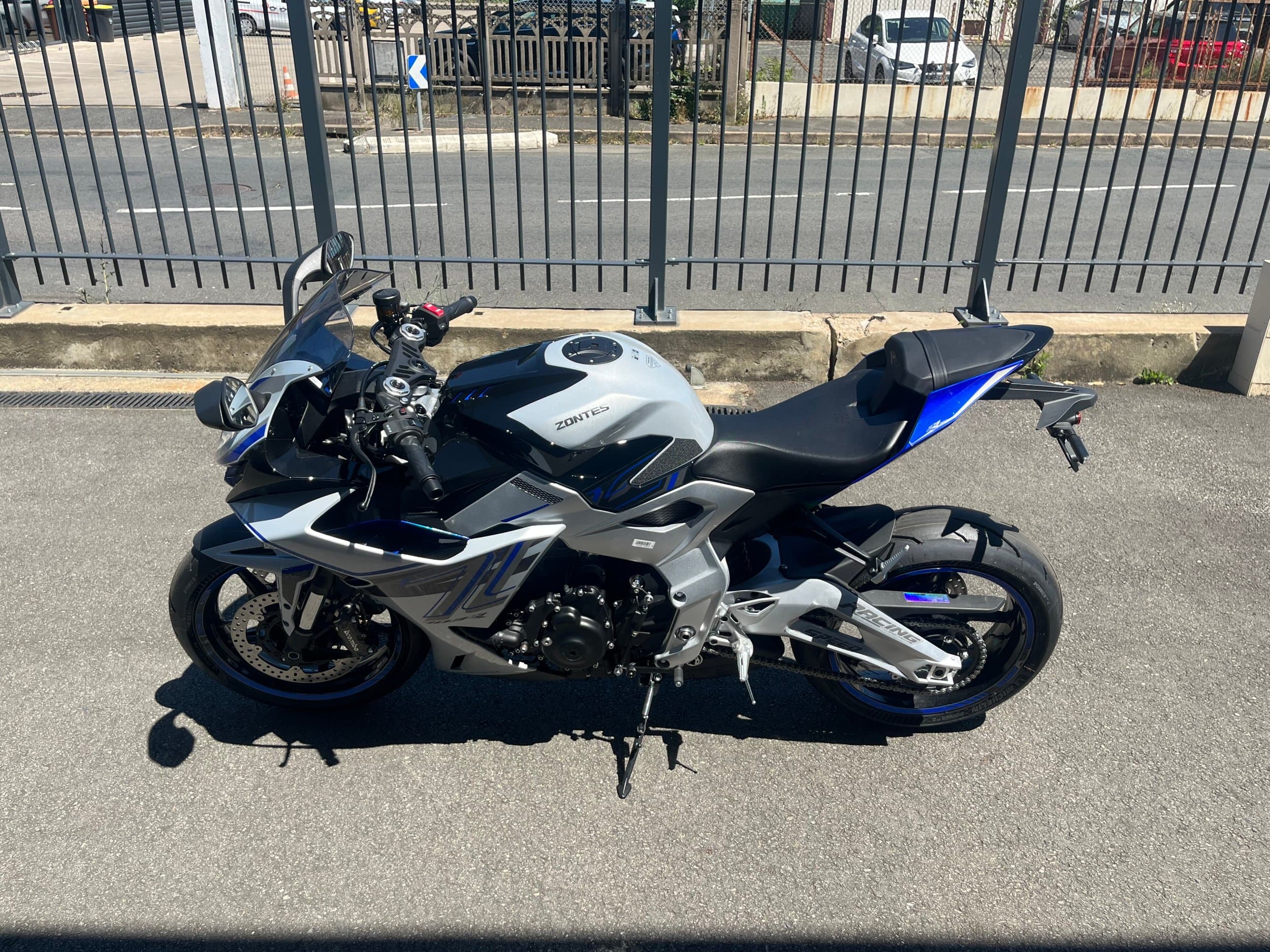 Zontes 703RR Brembo 2026 neuve — L'Atelier des Motards, Villefranche-sur-Saône — vue 4