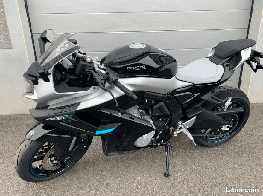 CFMOTO 675SR-R 2026 neuve — L'Atelier des Motards, Villefranche-sur-Saône — vue 2