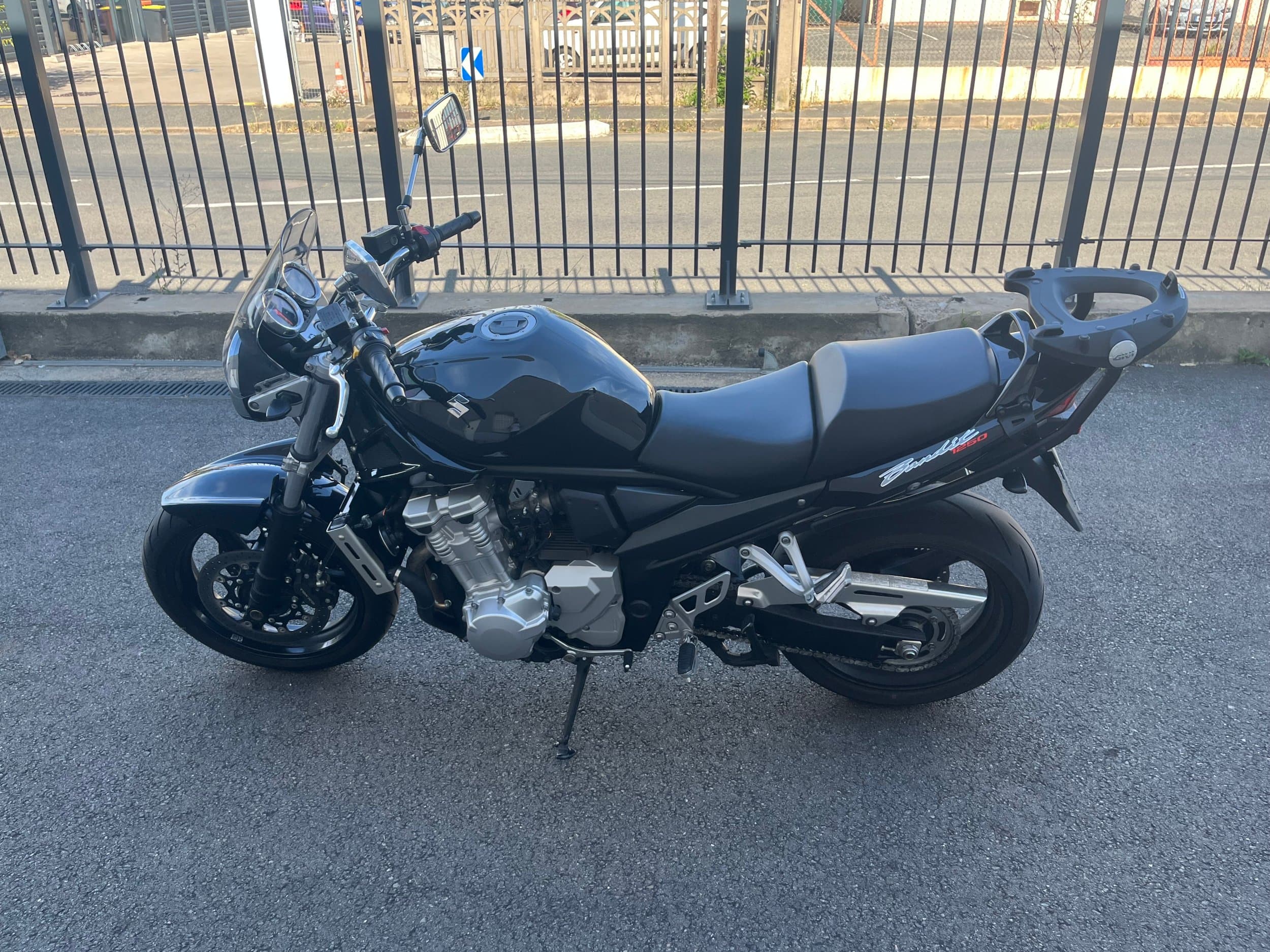 Suzuki Bandit 1250 2009 d'occasion — L'Atelier des Motards, Villefranche-sur-Saône — vue 4