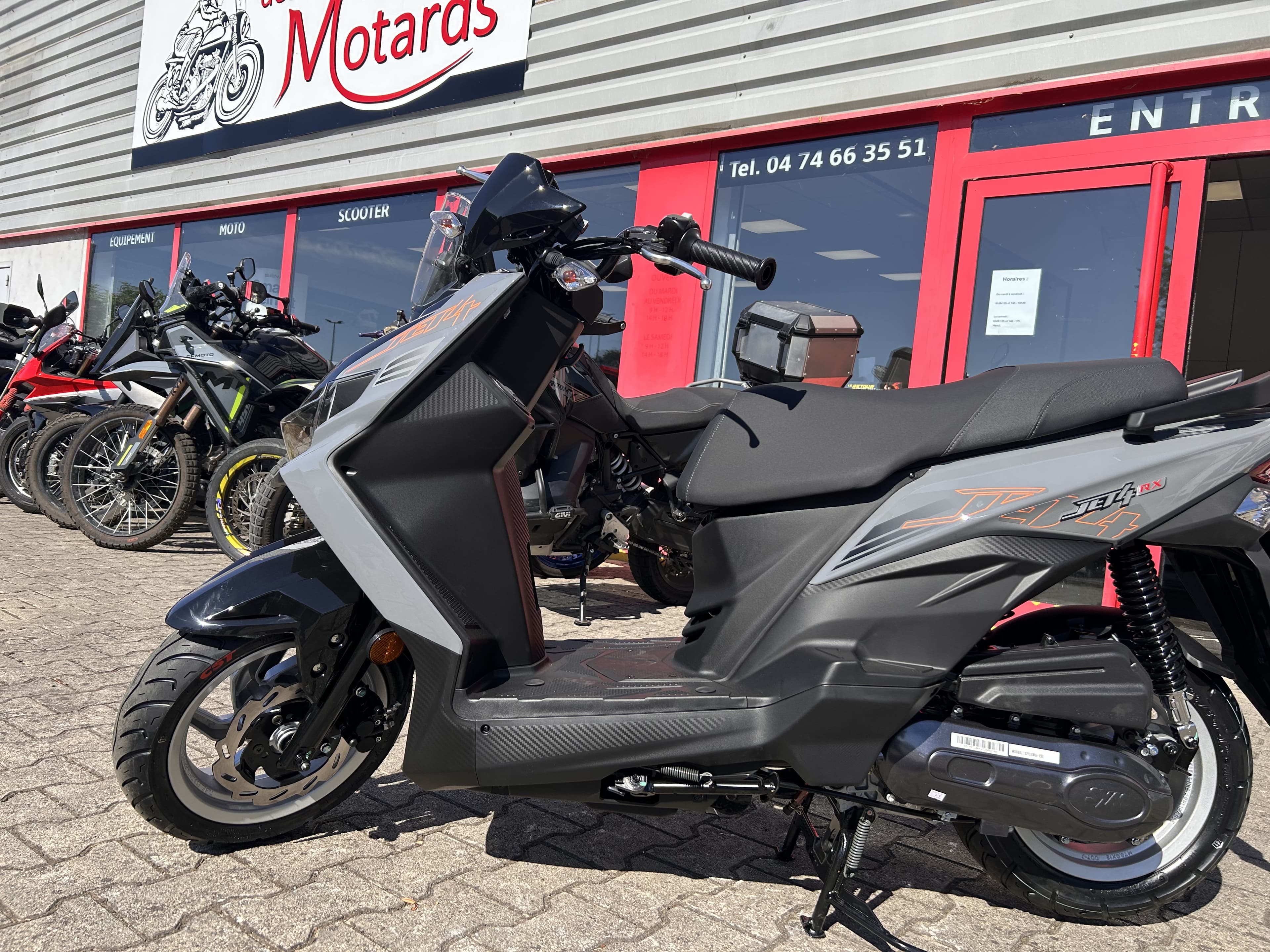SYM SYM JET 4 RX – NEUF / GARANTIE 3 ANS / FAIBLE KM 1 KM 2026 neuve — L'Atelier des Motards, Belleville-en-Beaujolais — vue 2