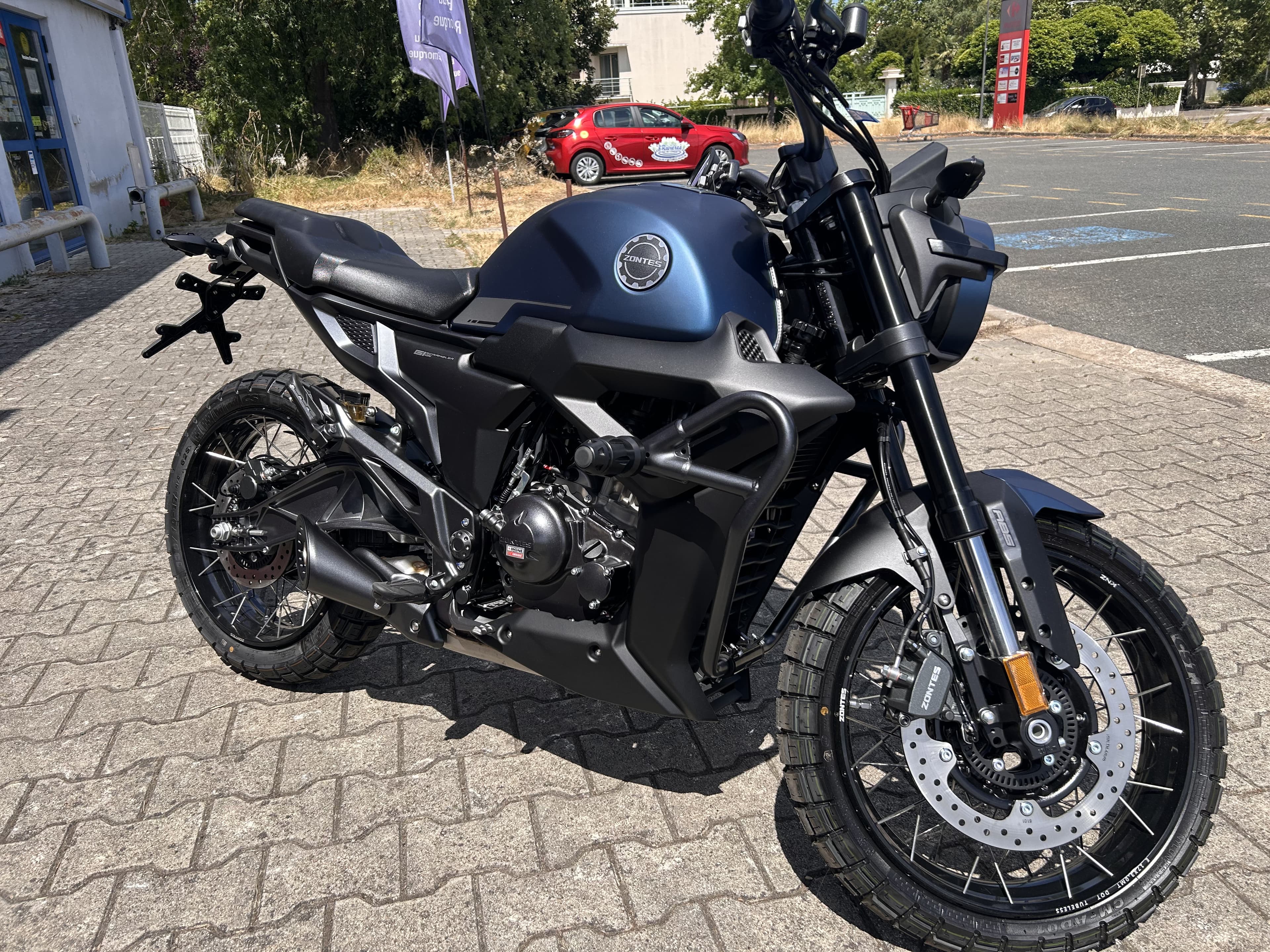 Zontes 😉 ZONTES 125 SCRAMBLER – OFFRE EXCEPTIONNELLE À 2 999 € 😉 2026 neuve — L'Atelier des Motards, Belleville-en-Beaujolais — vue 3