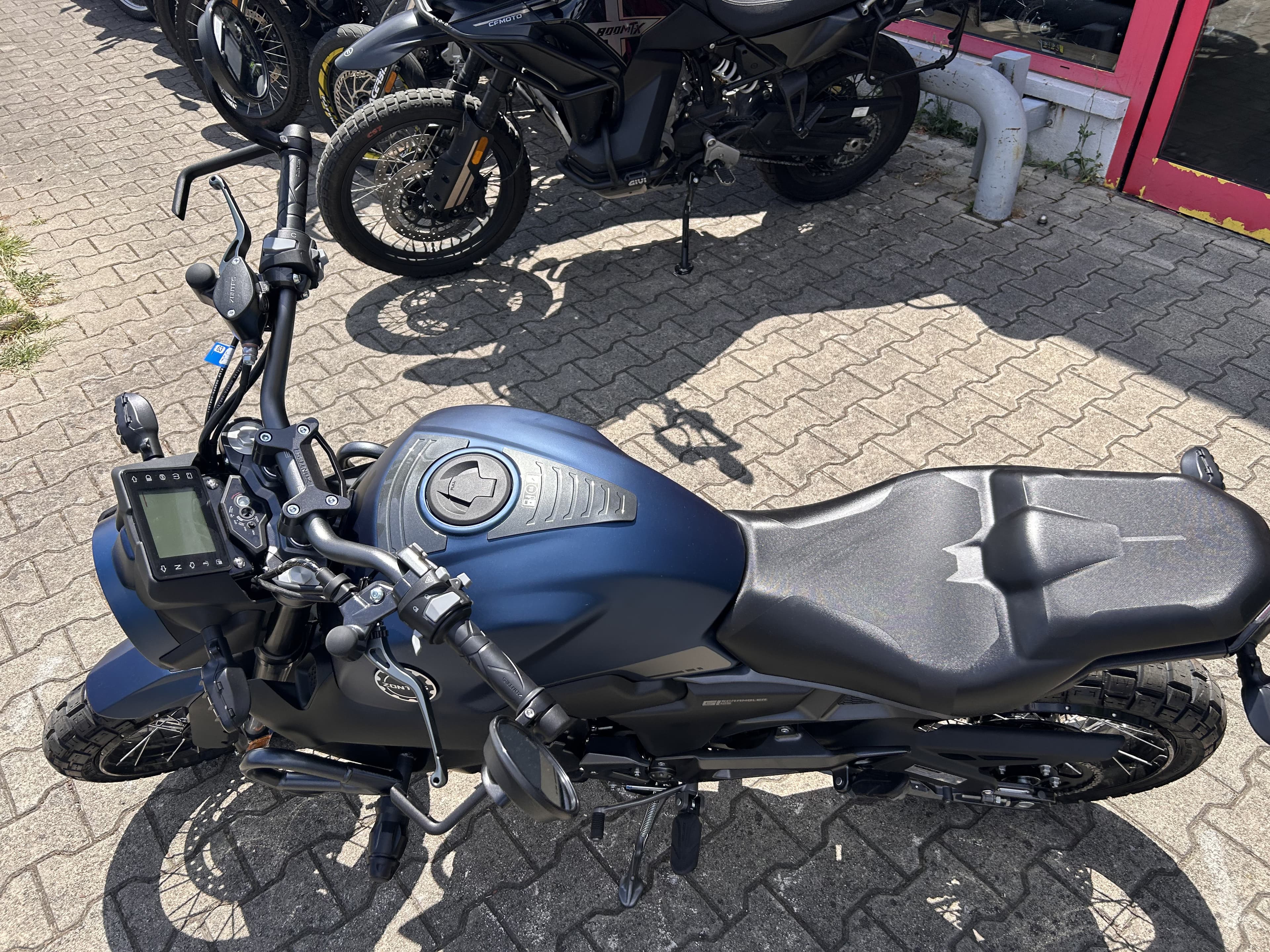 Zontes 😉 ZONTES 125 SCRAMBLER – OFFRE EXCEPTIONNELLE À 2 999 € 😉 2026 neuve — L'Atelier des Motards, Belleville-en-Beaujolais — vue 4