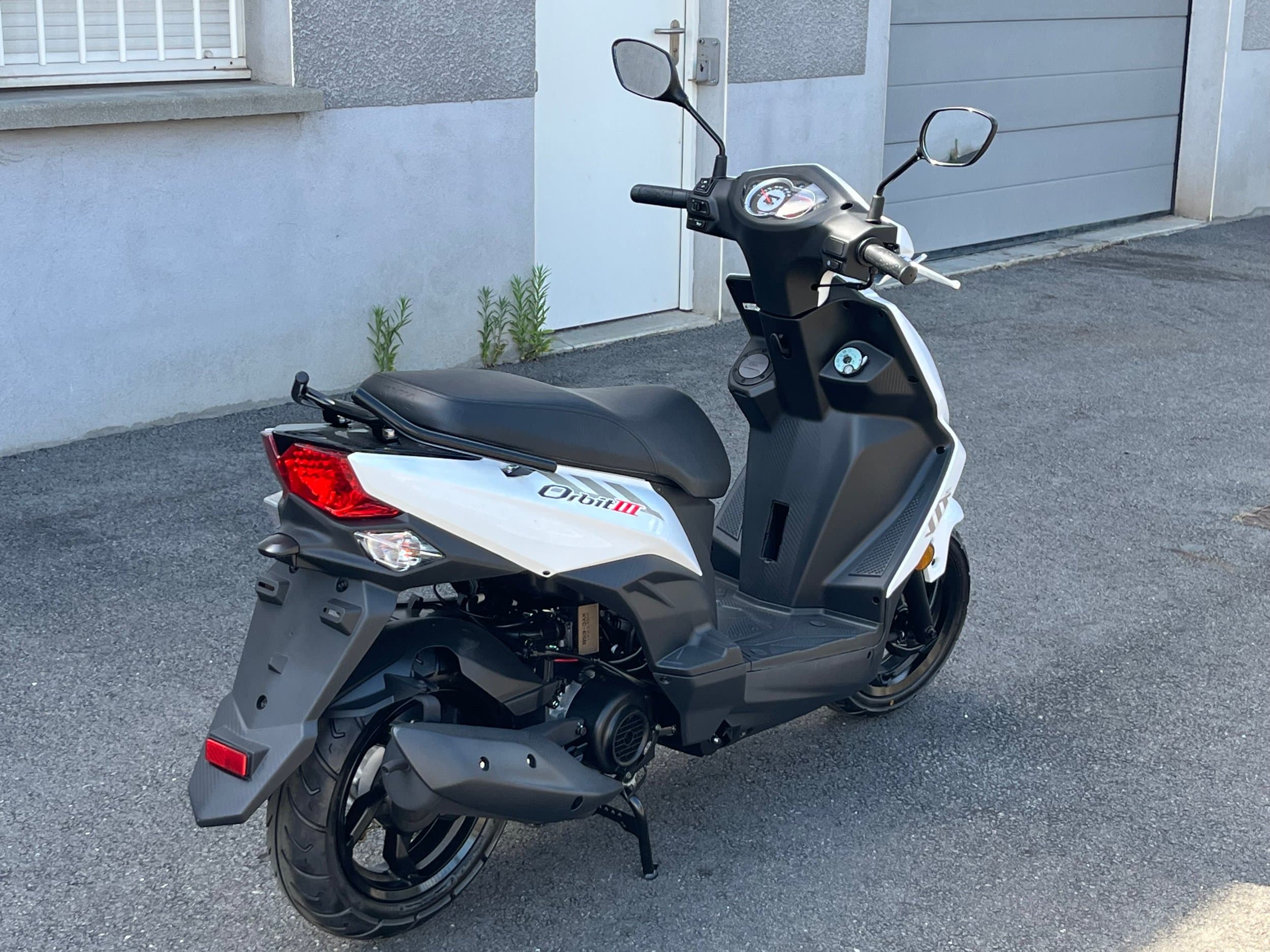 SYM ORBIT 3 50cc 2026 neuve — L'Atelier des Motards, Villefranche-sur-Saône — vue 3