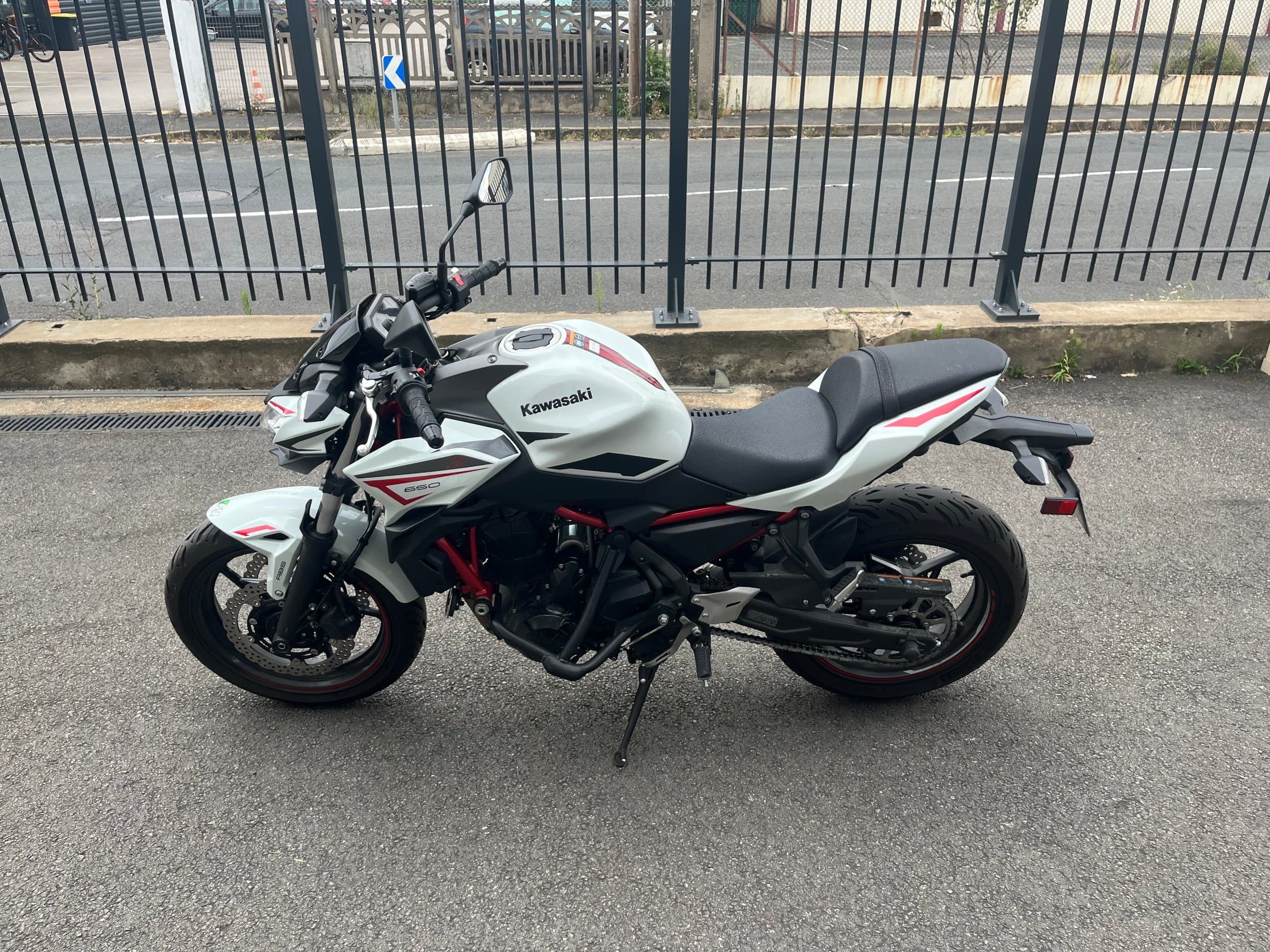 Kawasaki Z650 2021 d'occasion — L'Atelier des Motards, Villefranche-sur-Saône — vue 4