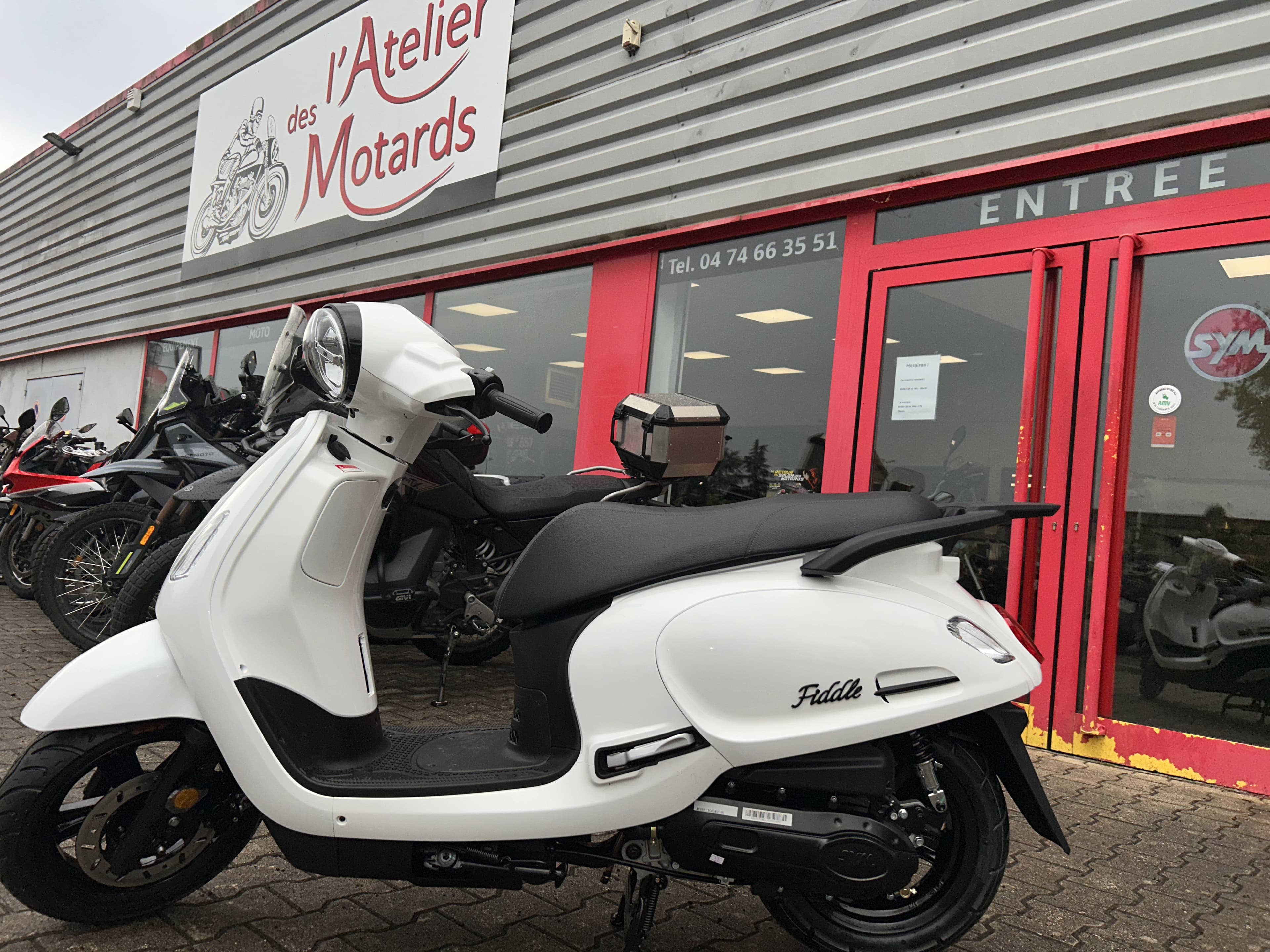 SYM 😉 SYM Fiddle 50 4T Injection – Comme neuf, seulement 1 km ! 😉 2026 neuve — L'Atelier des Motards, Belleville-en-Beaujolais — vue 2