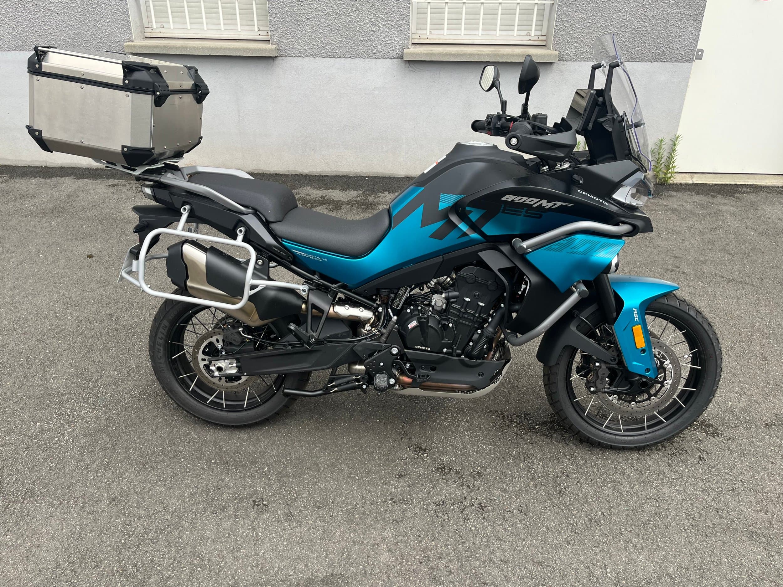 CFMOTO 800 MT-ES 2026 neuve — L'Atelier des Motards, Villefranche-sur-Saône — vue 2