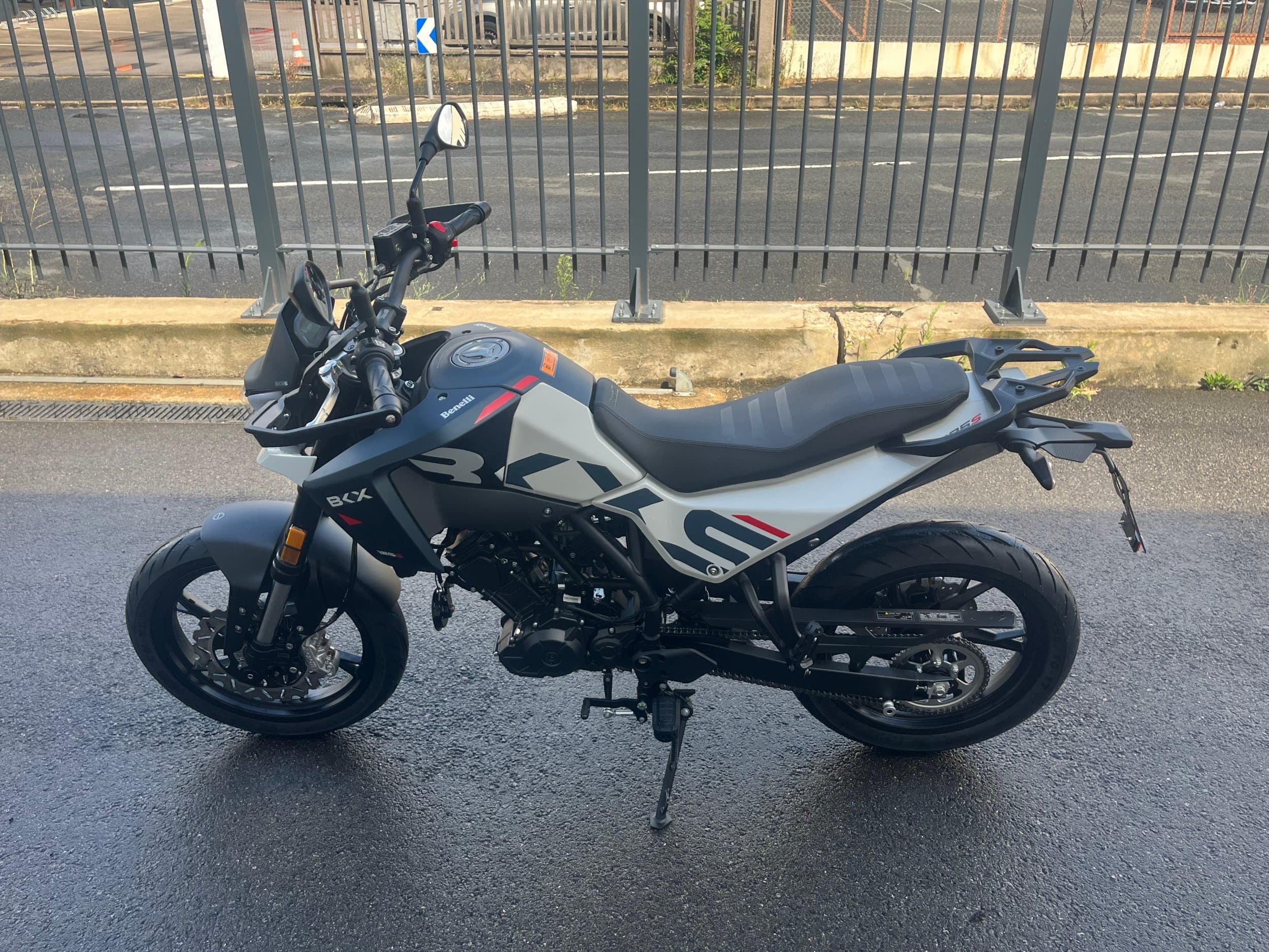 Benelli BKX 125 S 2026 neuve — L'Atelier des Motards, Villefranche-sur-Saône — vue 4