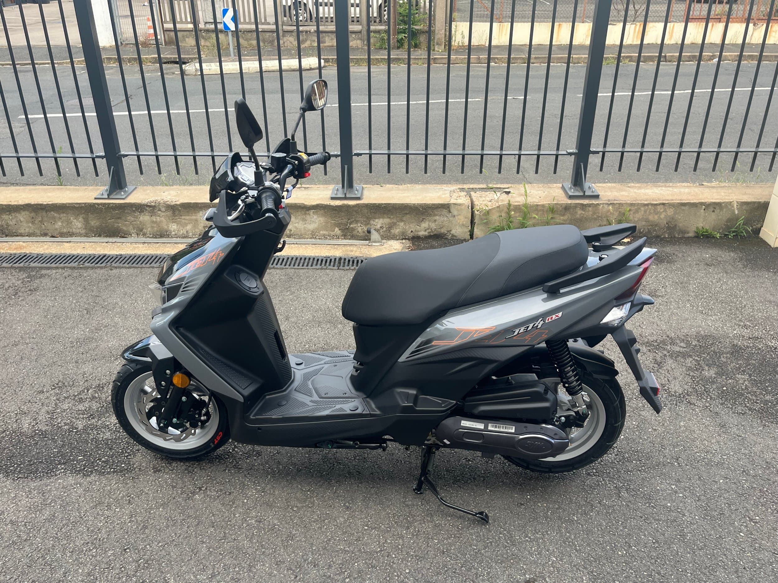 SYM Jet 4 RX 2026 neuve — L'Atelier des Motards, Villefranche-sur-Saône — vue 4