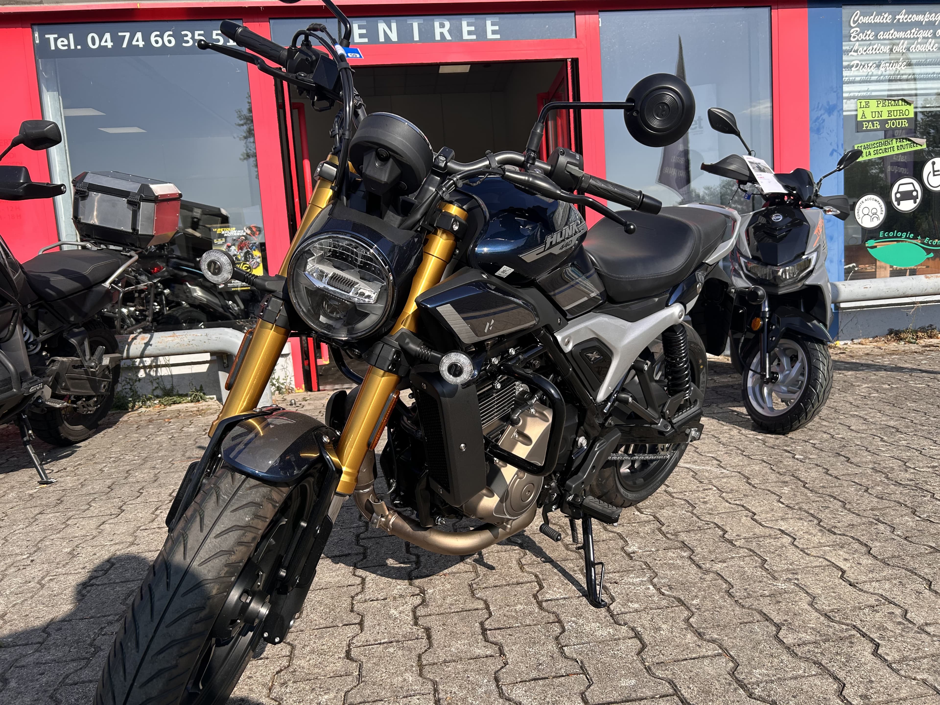 Hero 😉 **HERO HUNK 440 – NEUVE 2026 – 1 KM – GARANTIE CONSTRUCTEUR** 😉 2026 neuve — L'Atelier des Motards, Belleville-en-Beaujolais — vue 3