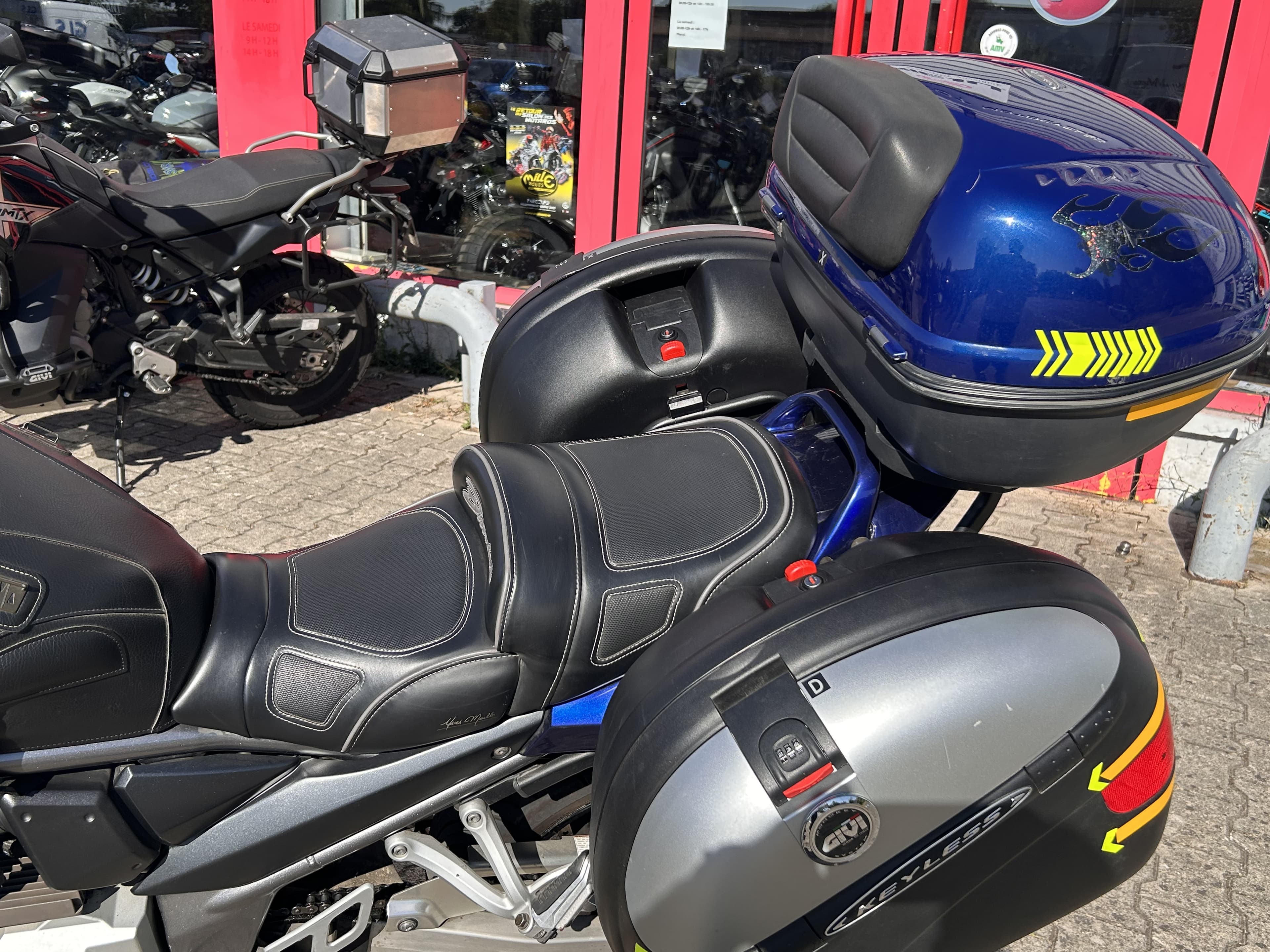 Suzuki # 😉 SUZUKI 1250 BANDIT S ABS – ÉQUIPÉE GRAND TOURISME – EXCELLENT ÉTAT 😉 2007 d'occasion — L'Atelier des Motards, Belleville-en-Beaujolais — vue 5