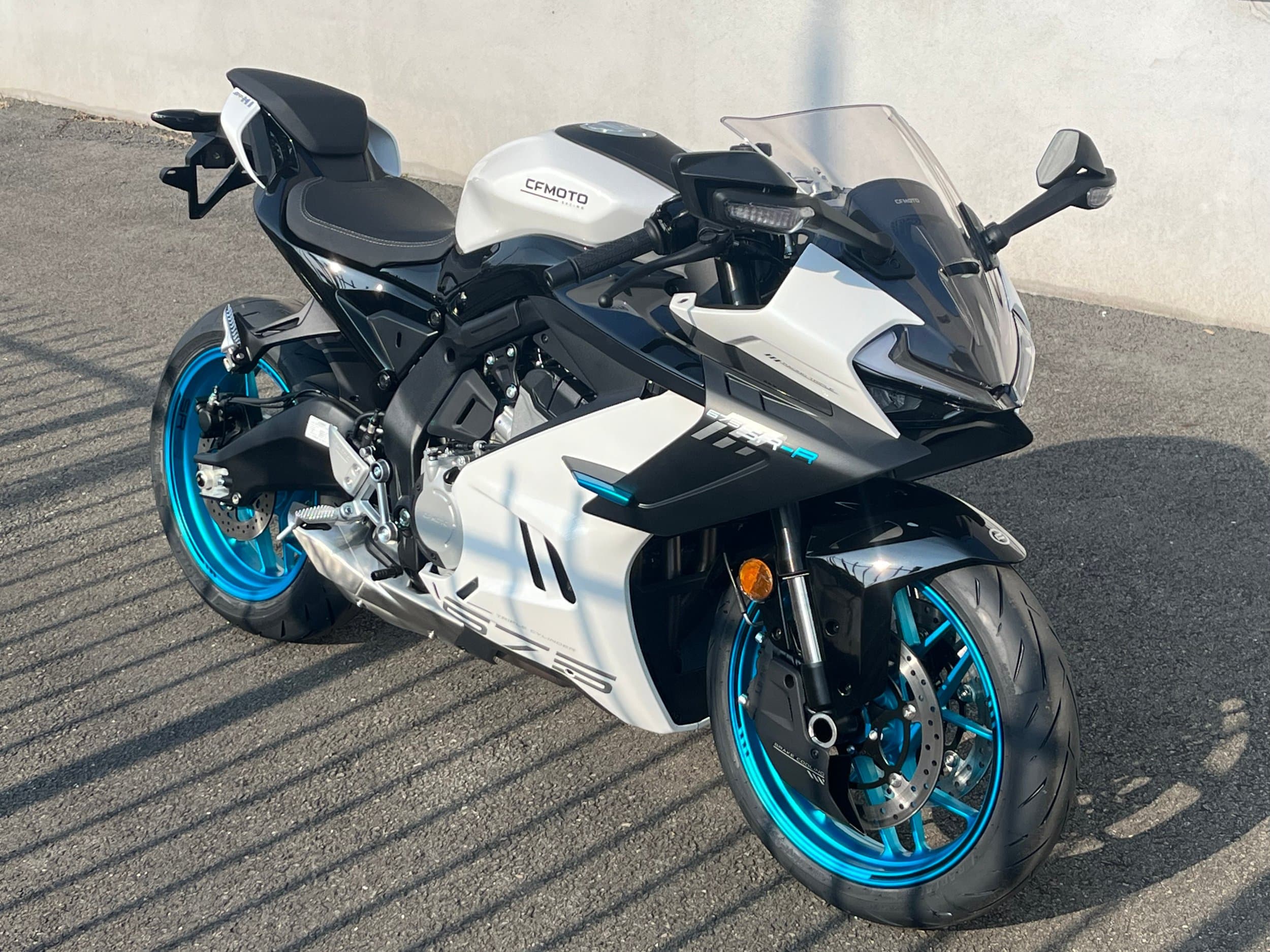 CFMOTO 675SR-R 2026 neuve — L'Atelier des Motards, Villefranche-sur-Saône