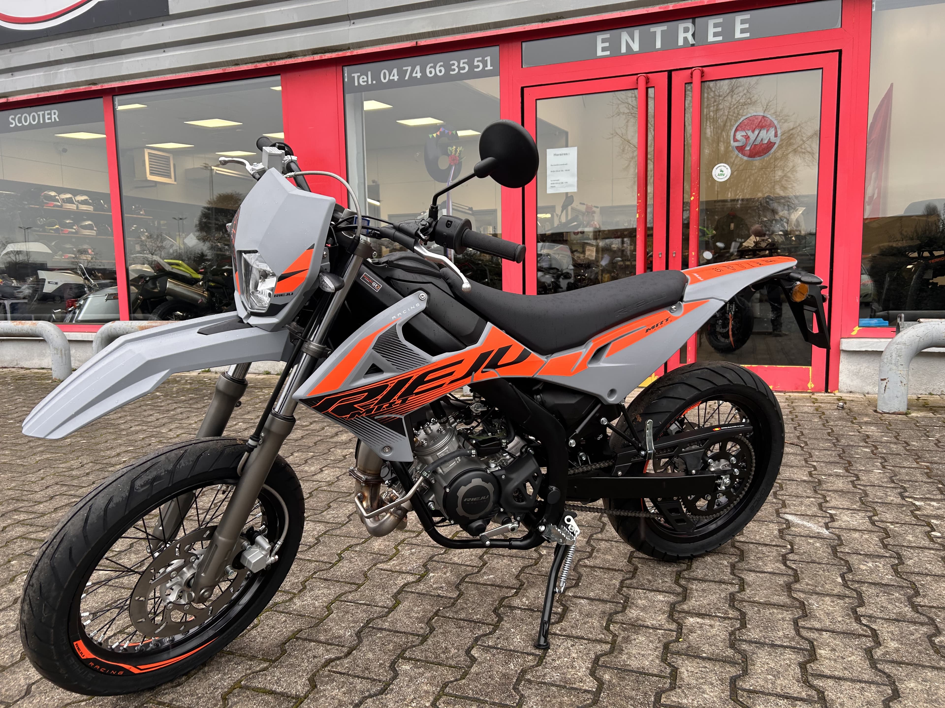 Rieju 😉rieju-mrt 50 low –moto surbaisse-état neuf - garantie 24 mois- 0 kms- financement possible😉 3 690 € 2026 neuve — L'Atelier des Motards, Belleville-en-Beaujolais — vue 2