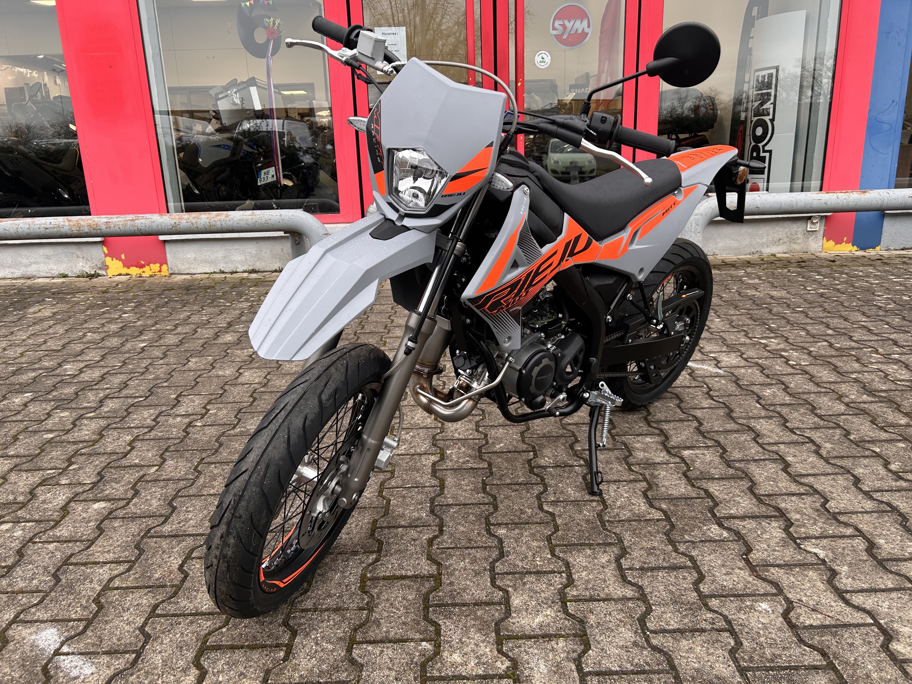 Rieju 😉rieju-mrt 50 low –moto surbaisse-état neuf - garantie 24 mois- 0 kms- financement possible😉 3 690 € 2026 neuve — L'Atelier des Motards, Belleville-en-Beaujolais — vue 3