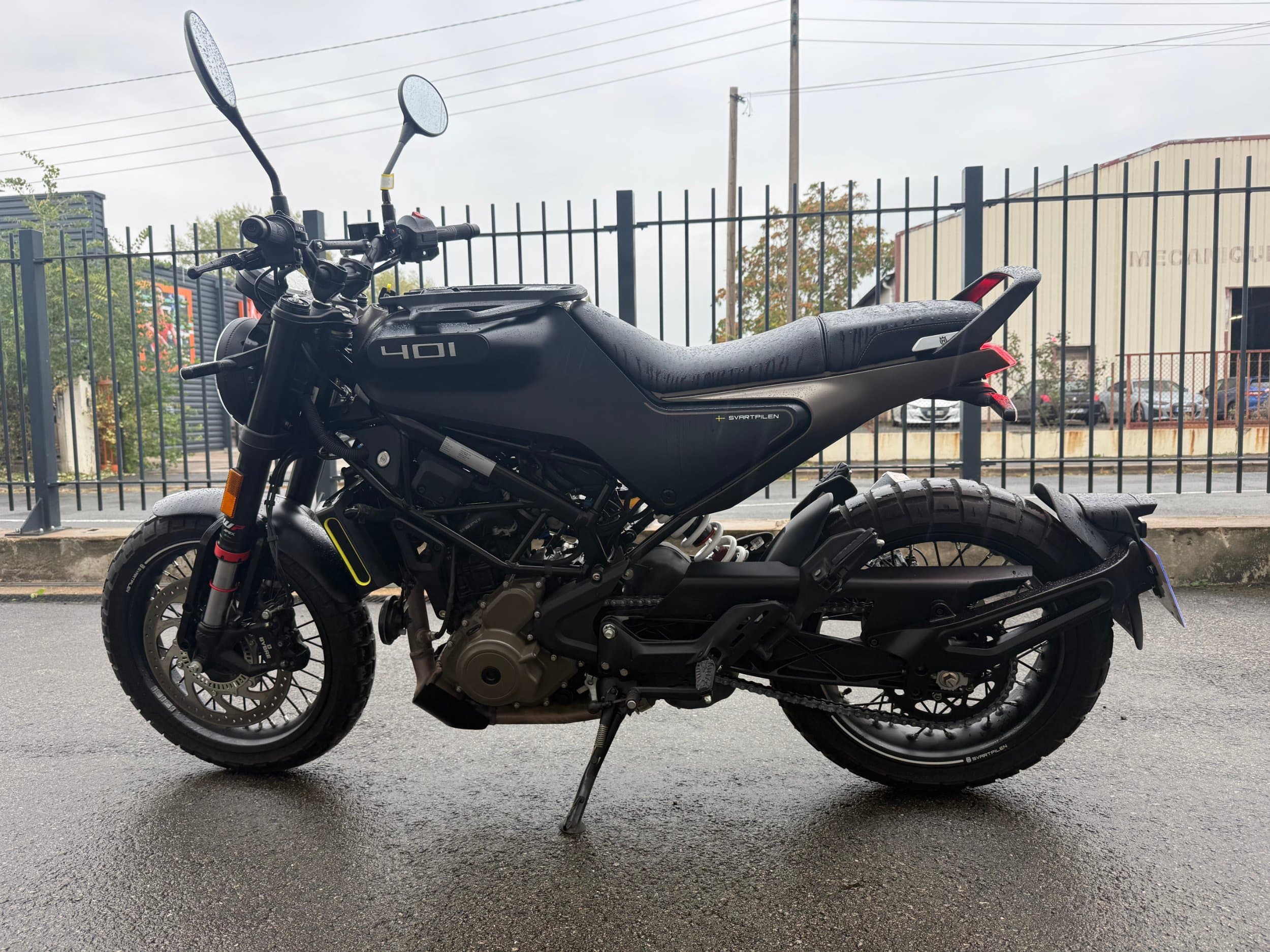 Husqvarna Svartpilen 401 2024 d'occasion — L'Atelier des Motards, Villefranche-sur-Saône — vue 4