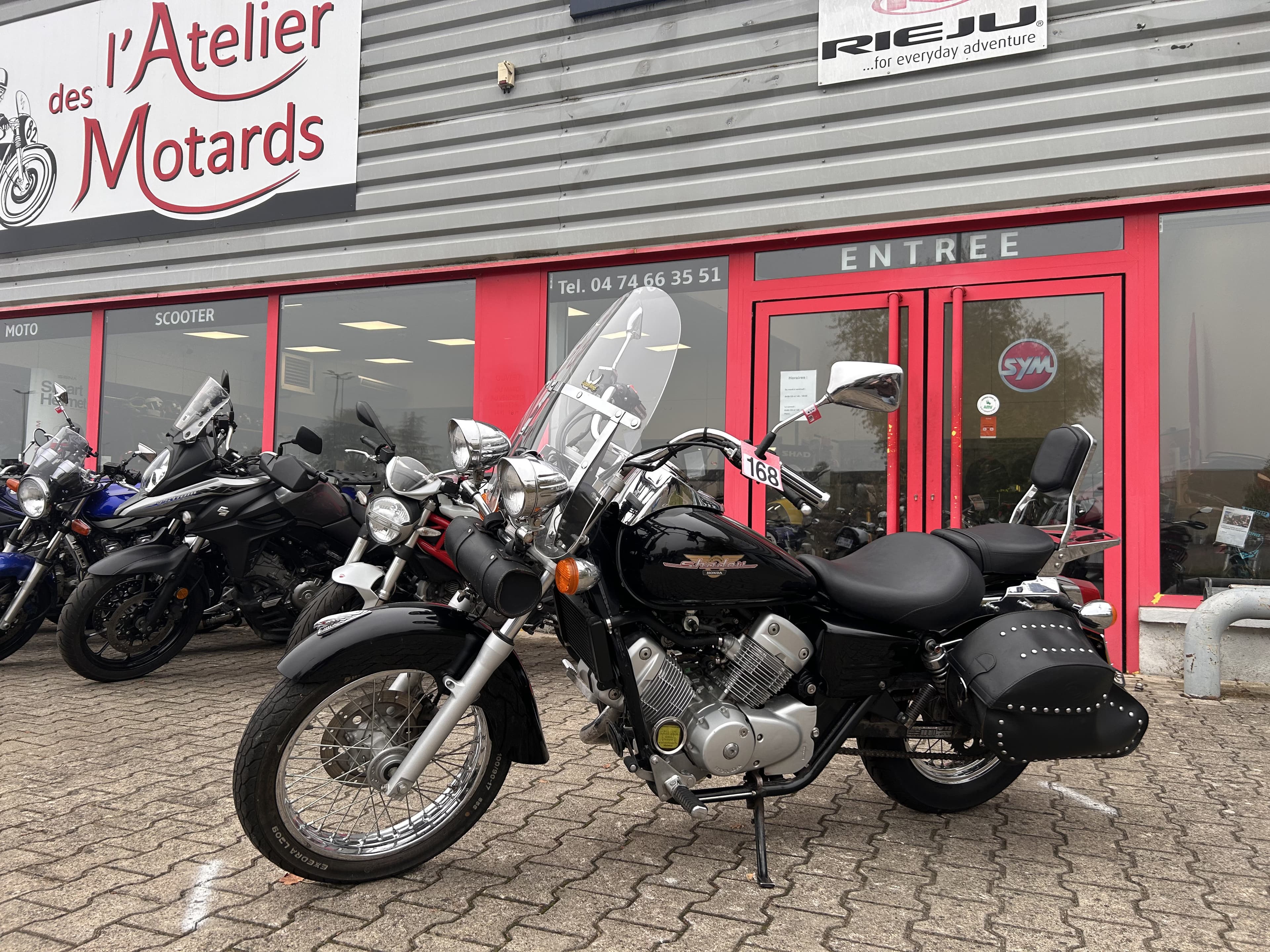 Honda Honda vt 125 shadow – 2000 – 13 900 km – révision complète effectuée – garantie 3 mois 2000 d'occasion — L'Atelier des Motards, Belleville-en-Beaujolais