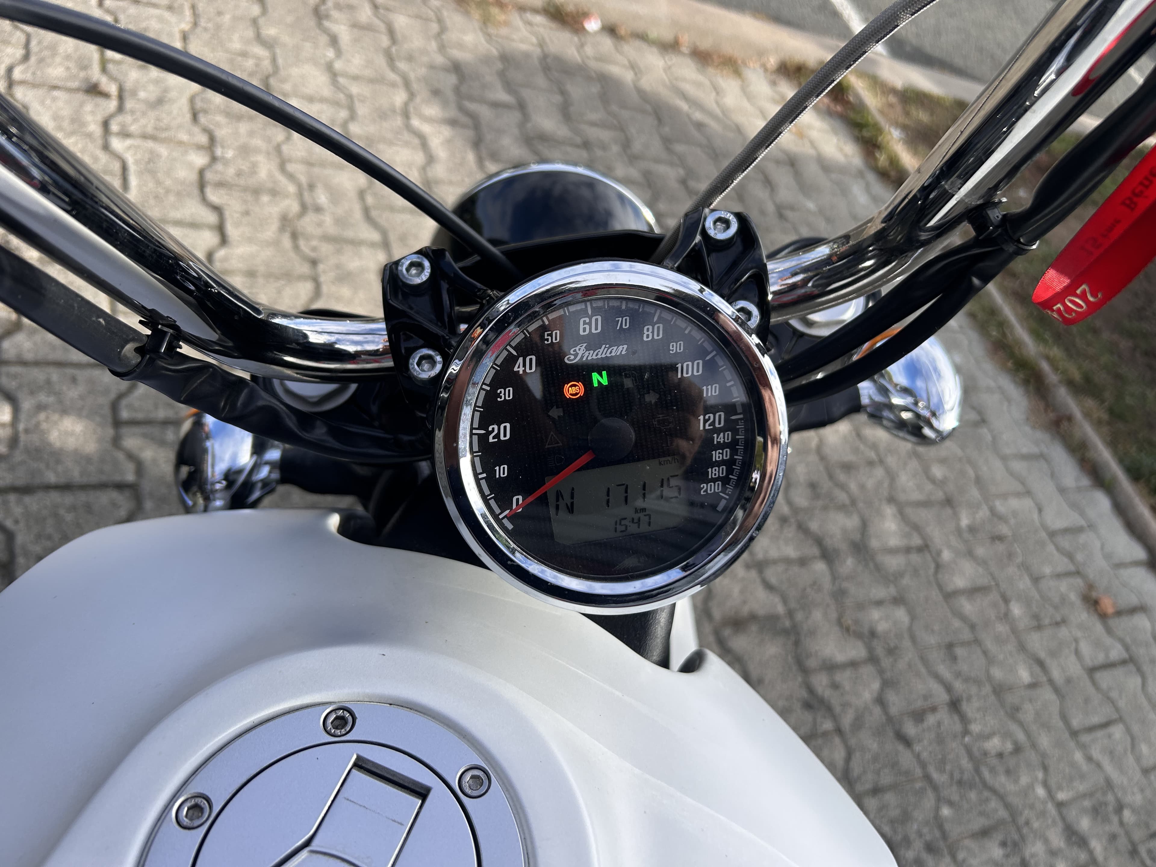 Indian Indian scout bobber – 2021 – look custom, selle cuir & guidon haut – 8 690 2021 d'occasion — L'Atelier des Motards, Belleville-en-Beaujolais — vue 5