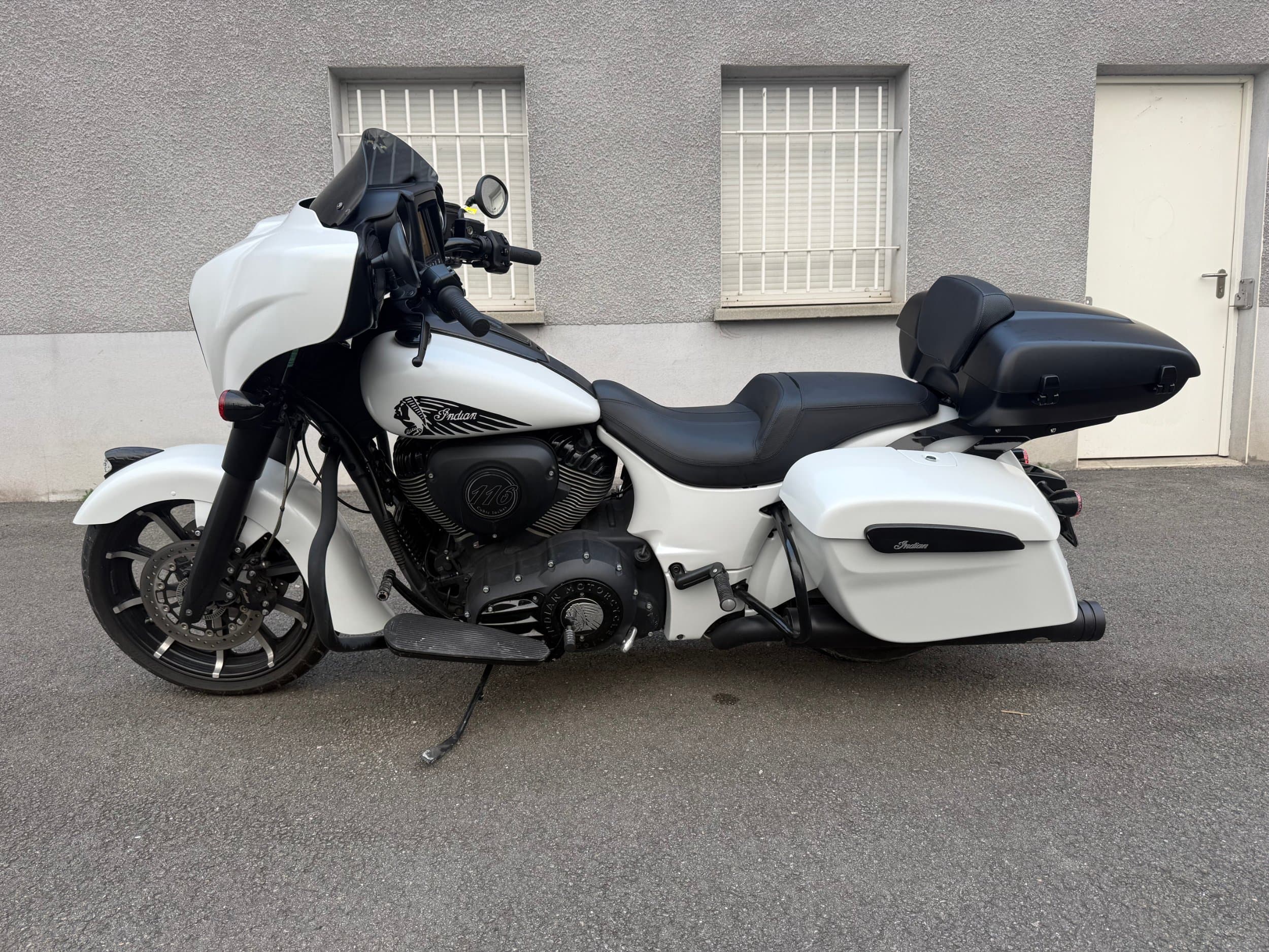 Indian Chieftain Dark Horse 2026 d'occasion — L'Atelier des Motards, Villefranche-sur-Saône — vue 2