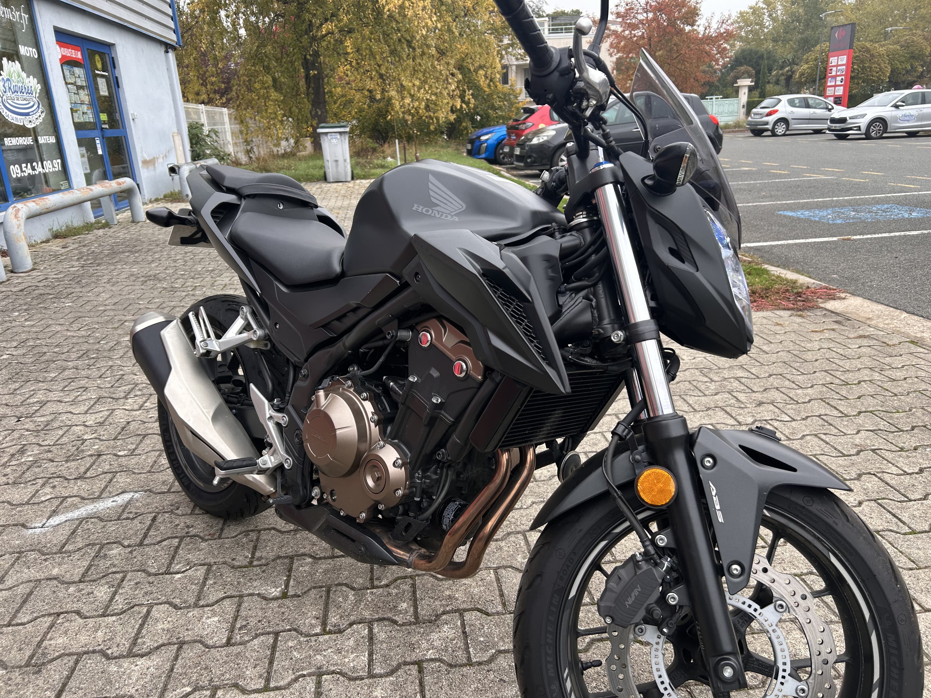 Honda HONDA CB 500 F ABS – 2017 – SEULEMENT 15 865 KM – 4 490 € 2017 d'occasion — L'Atelier des Motards, Belleville-en-Beaujolais — vue 3
